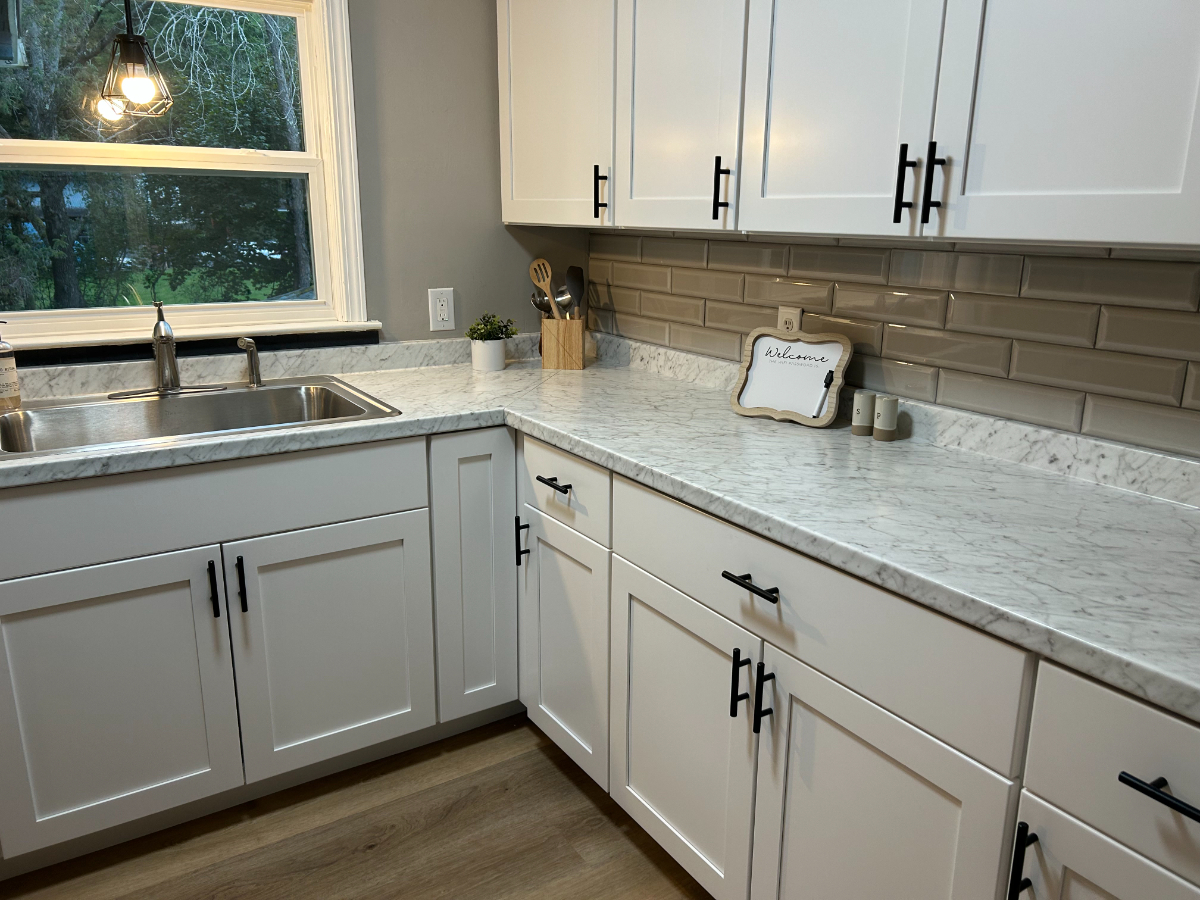 Home Away for Traveling Professionals - Photo 5