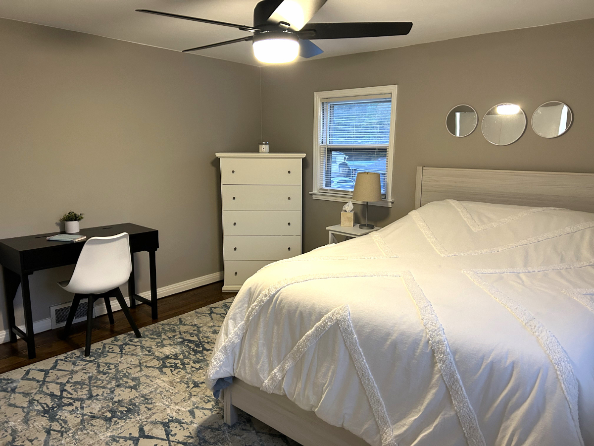 Home Away for Traveling Professionals - Photo 10