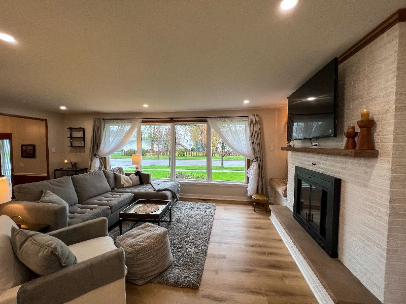Riverview House - Photo 2