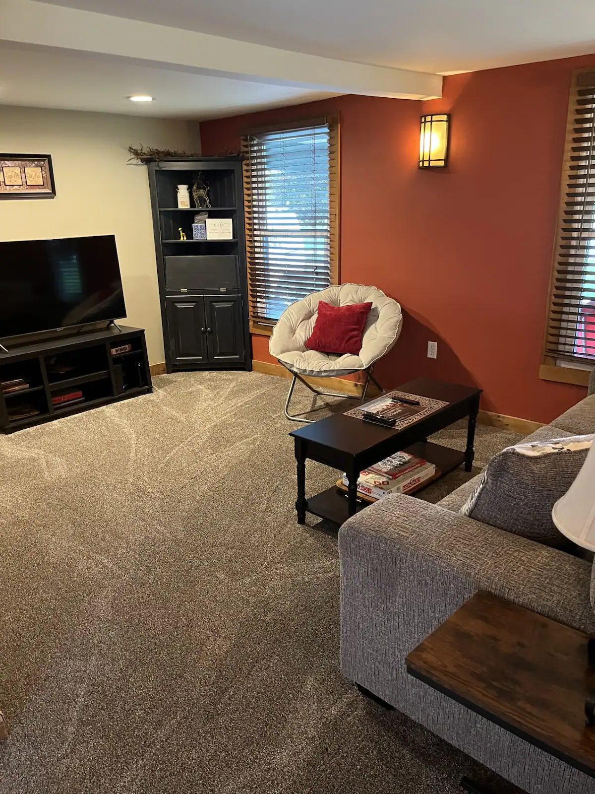 Discover the Charm and Comfort of Shortsville - Your Home away from Home Awaits - Photo 3