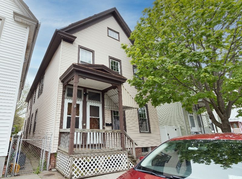Modern 2BR Apartment by the Erie Canal - Photo 1