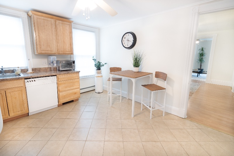 Modern 2BR Apartment by the Erie Canal - Photo 9