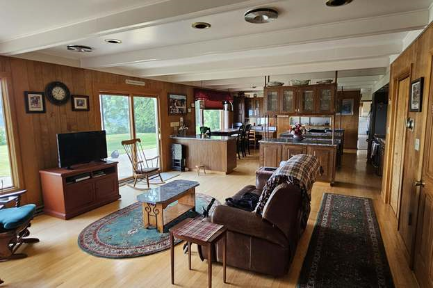 Stunning Room with River View and Private Bathroom in Stillwater NY - Photo 1