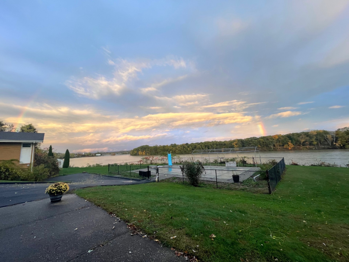 Stunning Room with River View and Private Bathroom in Stillwater NY - Photo 9