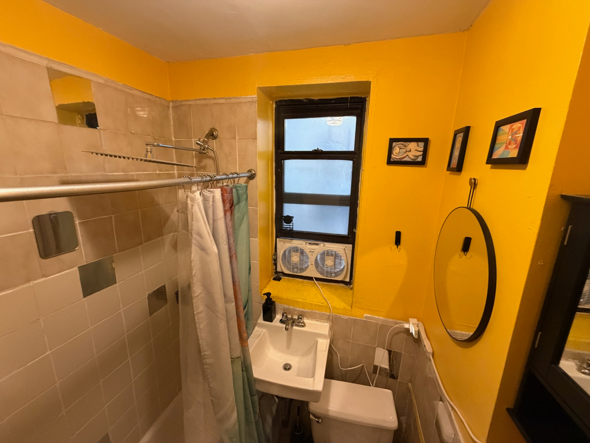 Huge Apartment on the Upper West Side - Photo 5
