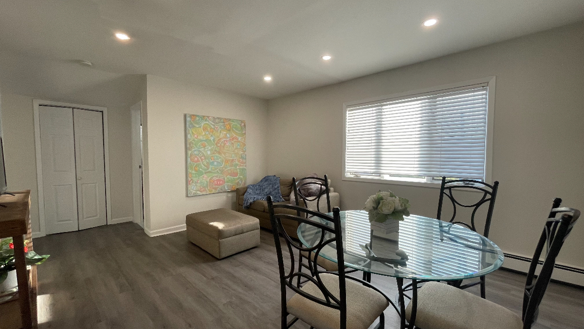 Fully furnished short term 1 bedroom updated all utilities and internet included - Photo 7
