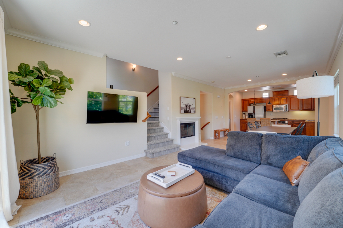 Spacious Townhome in 4S Ranch, Del Sur, RSF - Photo 1