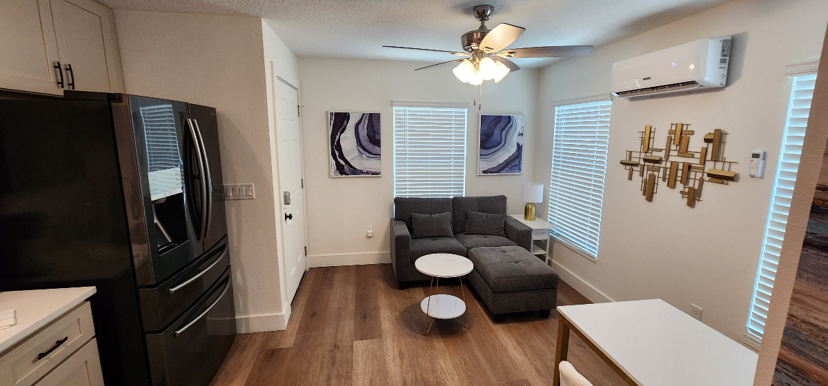 Full House near Downtown - Sanford FL - Close to Airport and Hospitals Unit A