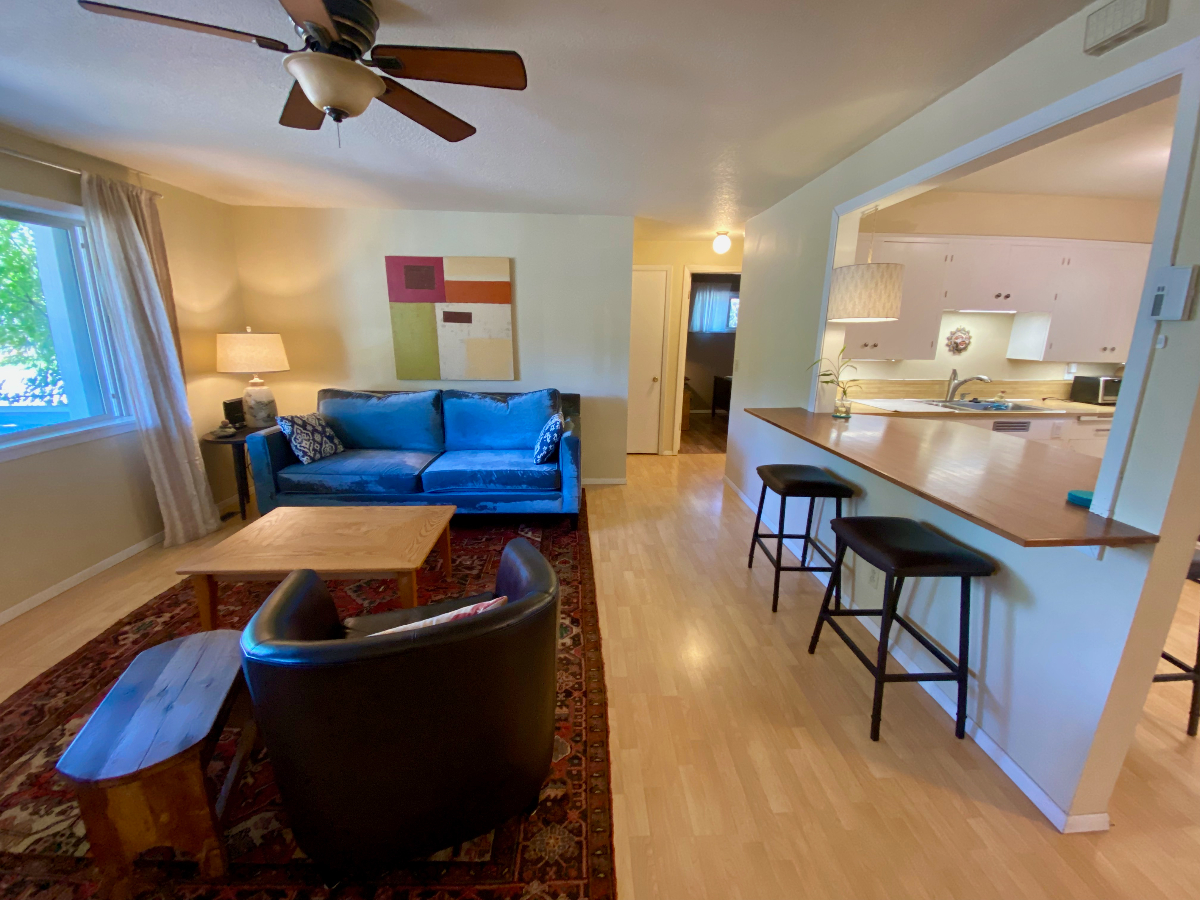Quiet Riverside 2BR in Old NW Bend | Work, Recover, Focus - Photo 2