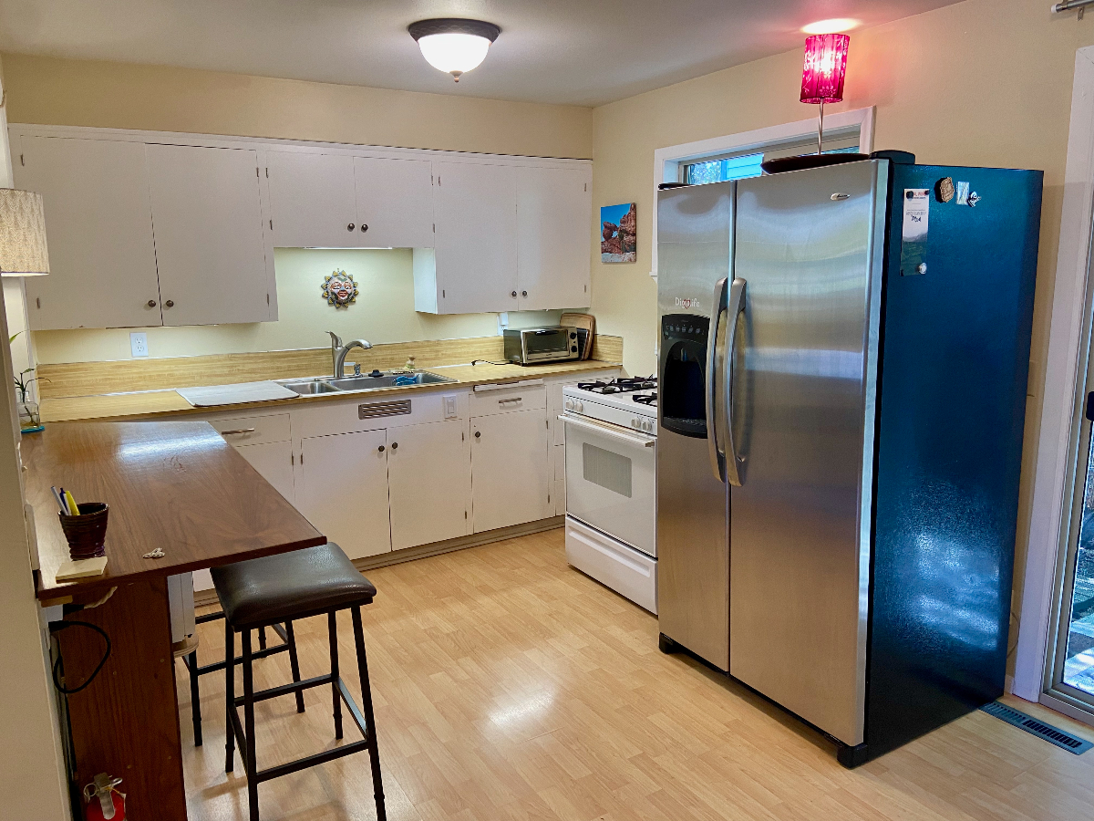 Quiet Riverside 2BR in Old NW Bend | Work, Recover, Focus - Photo 6