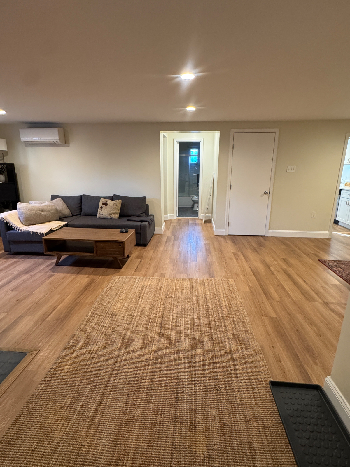 16th Street Heights English Basement - Sunny and Spacious One Bedroom and Office - Photo 5