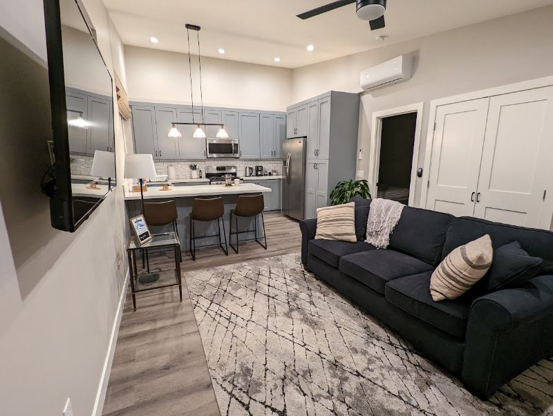 Bay Ho Apartment - Photo 2