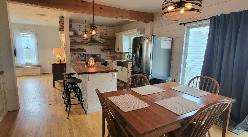 Entire Cozy Home - Photo 10