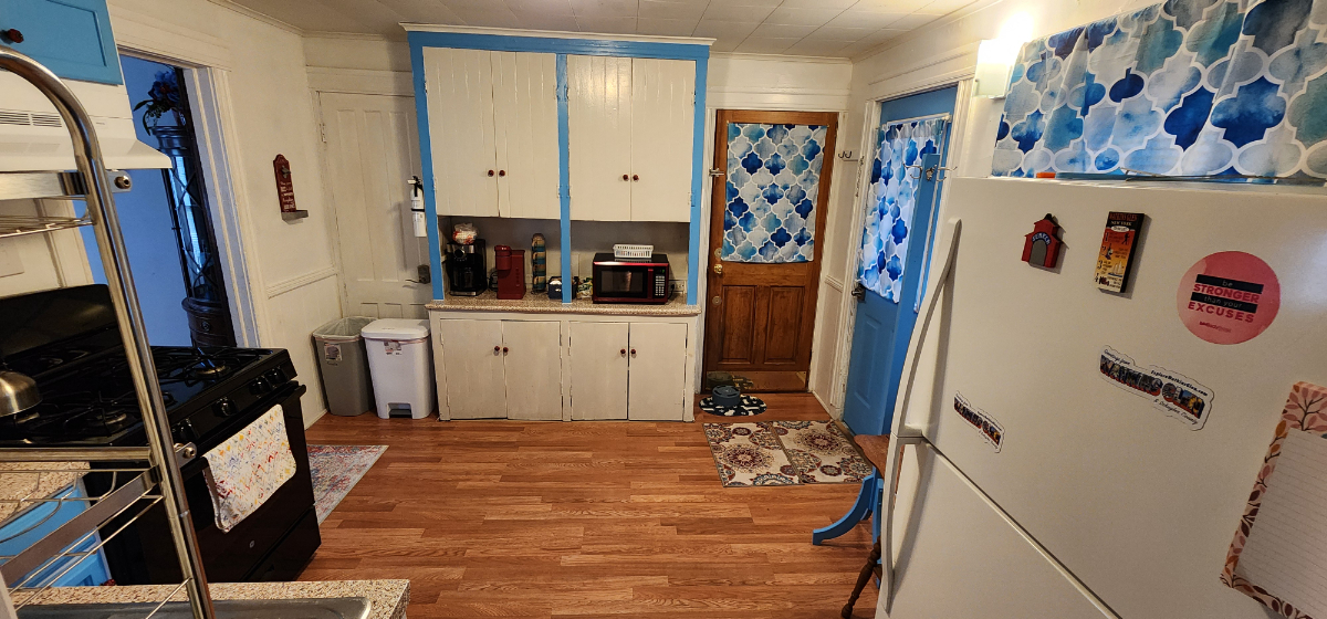 Separate 212 apartment in Watkins Glen - Photo 5