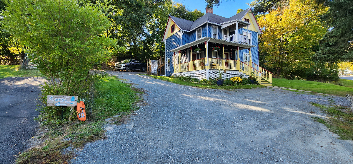 Separate 212 apartment in Watkins Glen - Photo 1