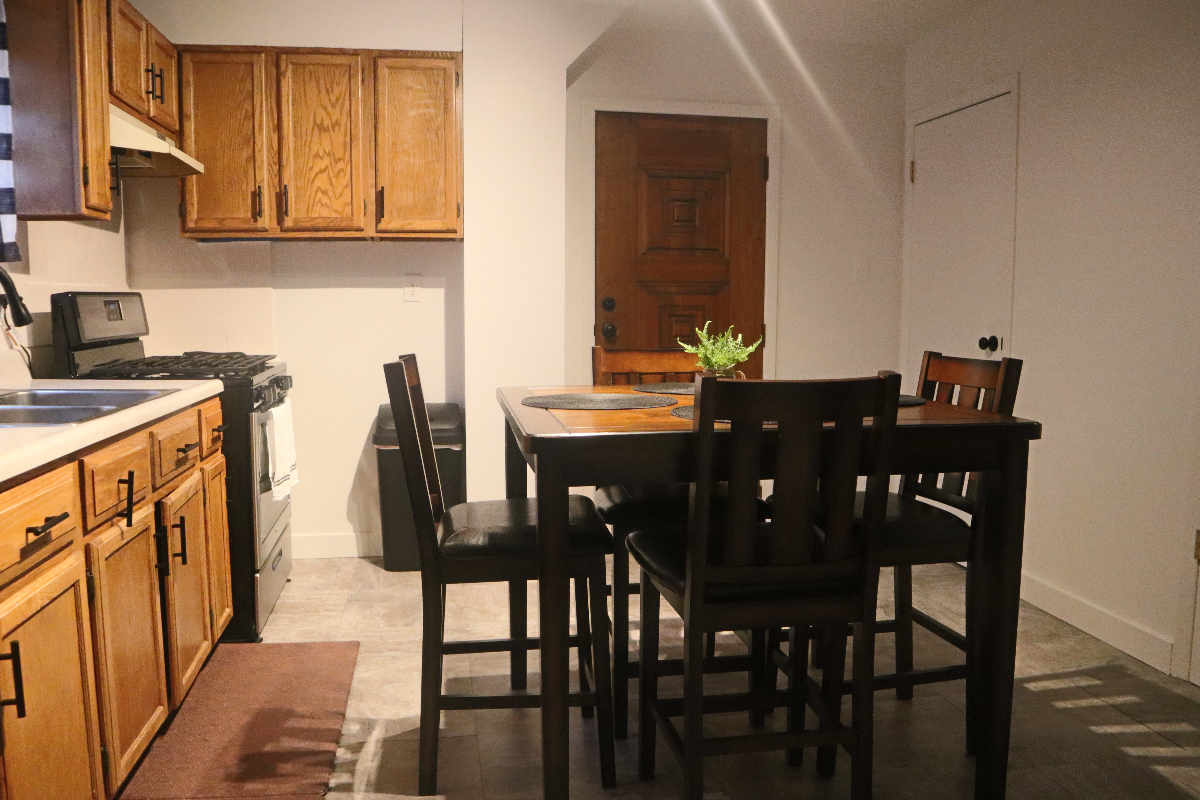 Quiet and cozy apartment near downtown near major hospitals/clinics and major schools in east of Syr - Photo 5