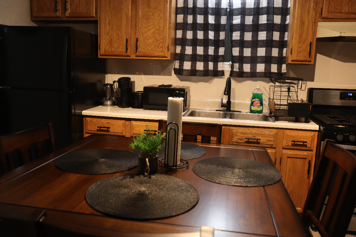 Quiet and cozy apartment near downtown near major hospitals/clinics and major schools in east of Syr - Photo 6