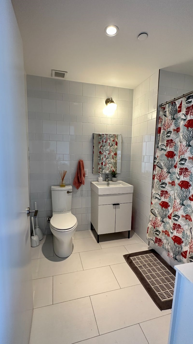 Prime East Village Master Bedroom and En-Suite Bath in Luxury Building with Amenities - Photo 8