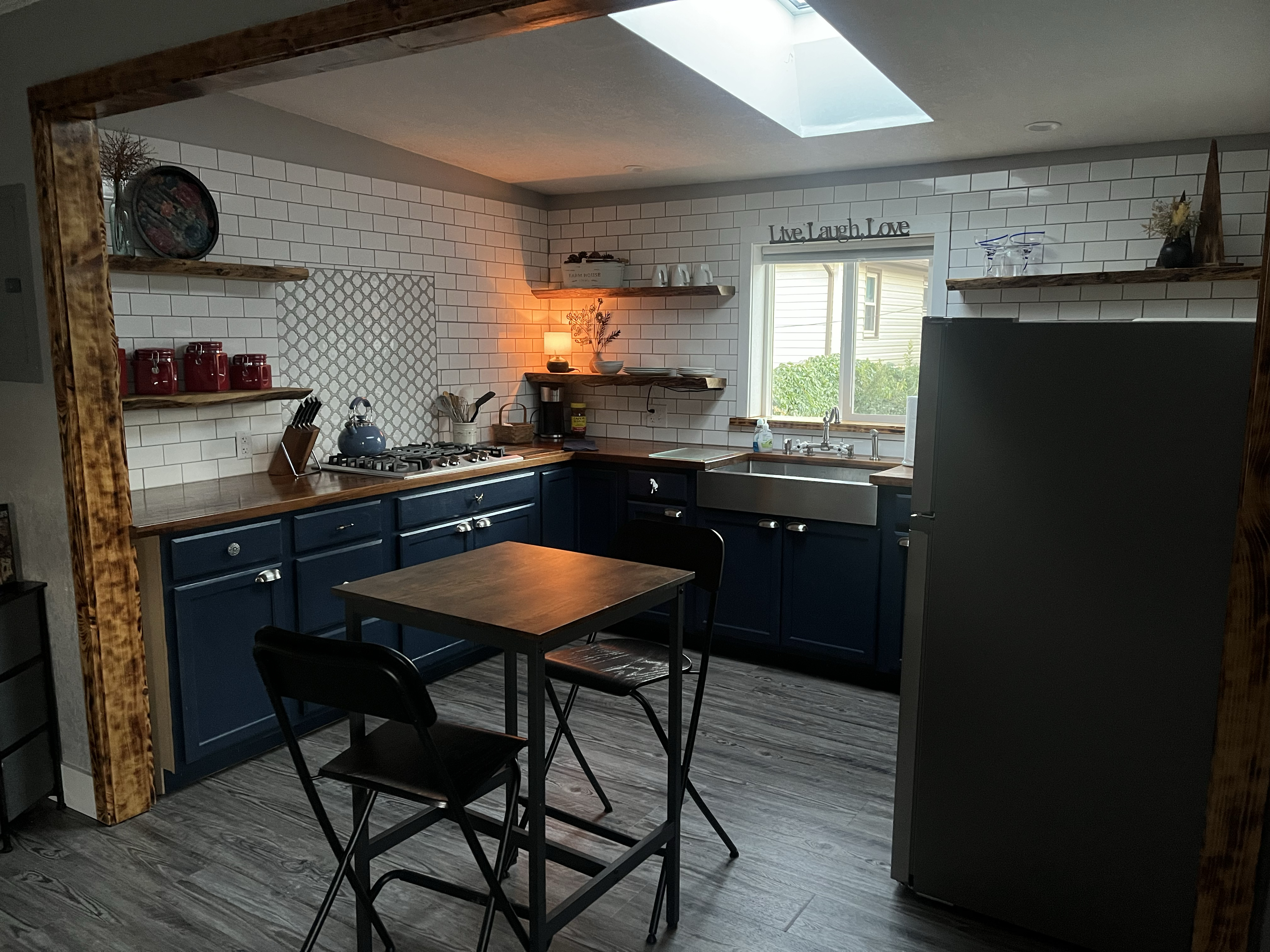 Cottage on 31st - Photo 10