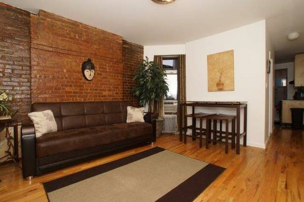 Cozy Upper Eastside Private or Rent a Room - Photo 1