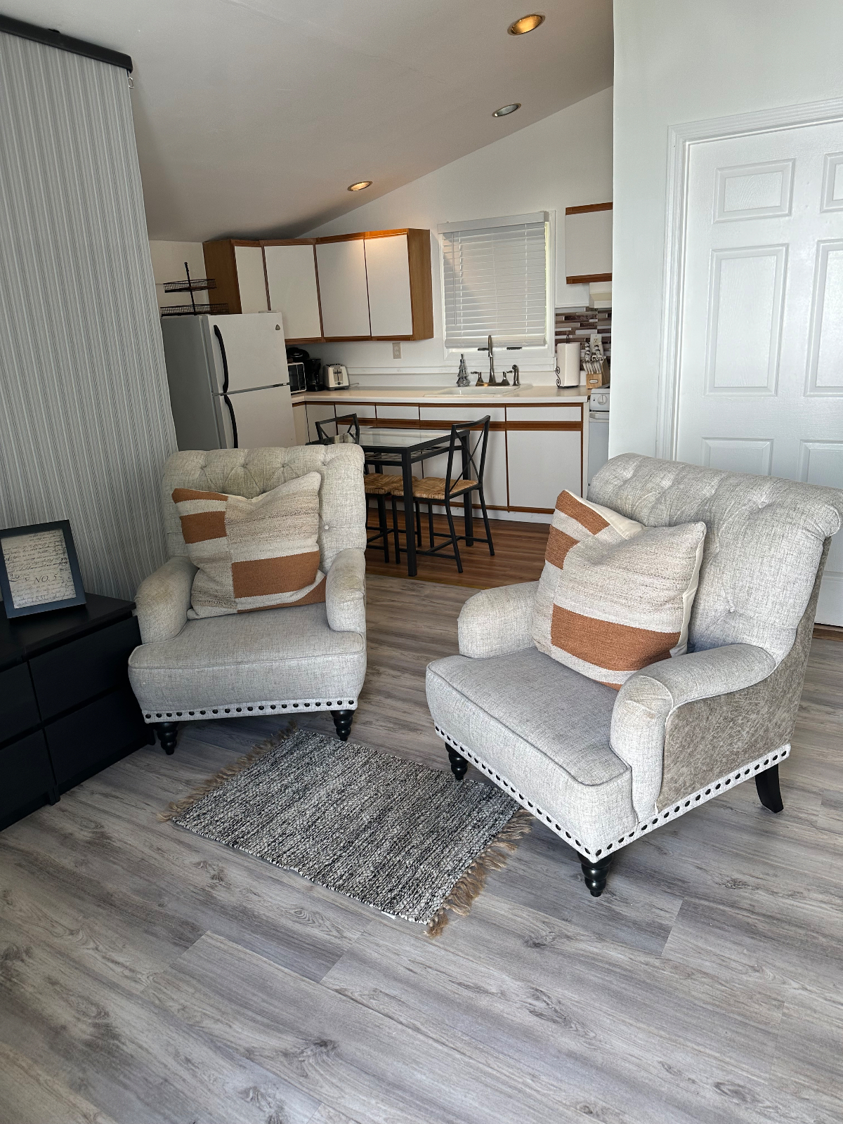 Modern 1 Bed studio - Photo 2