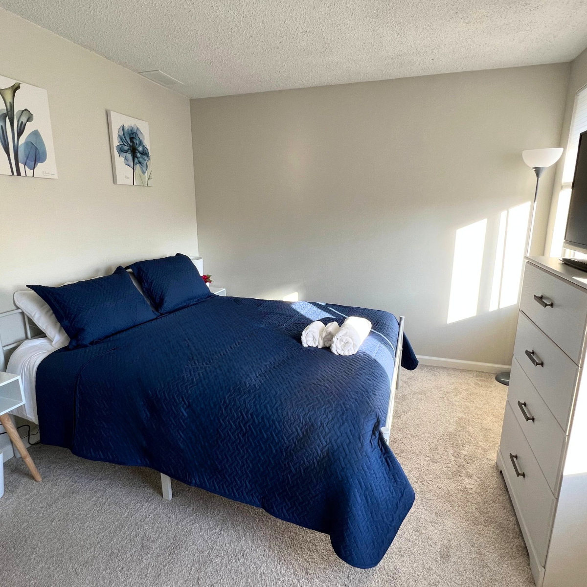 15-Min Walk to Strong Memorial | 2BR Townhome w/ Balcony, Patio & Parking - Photo 11