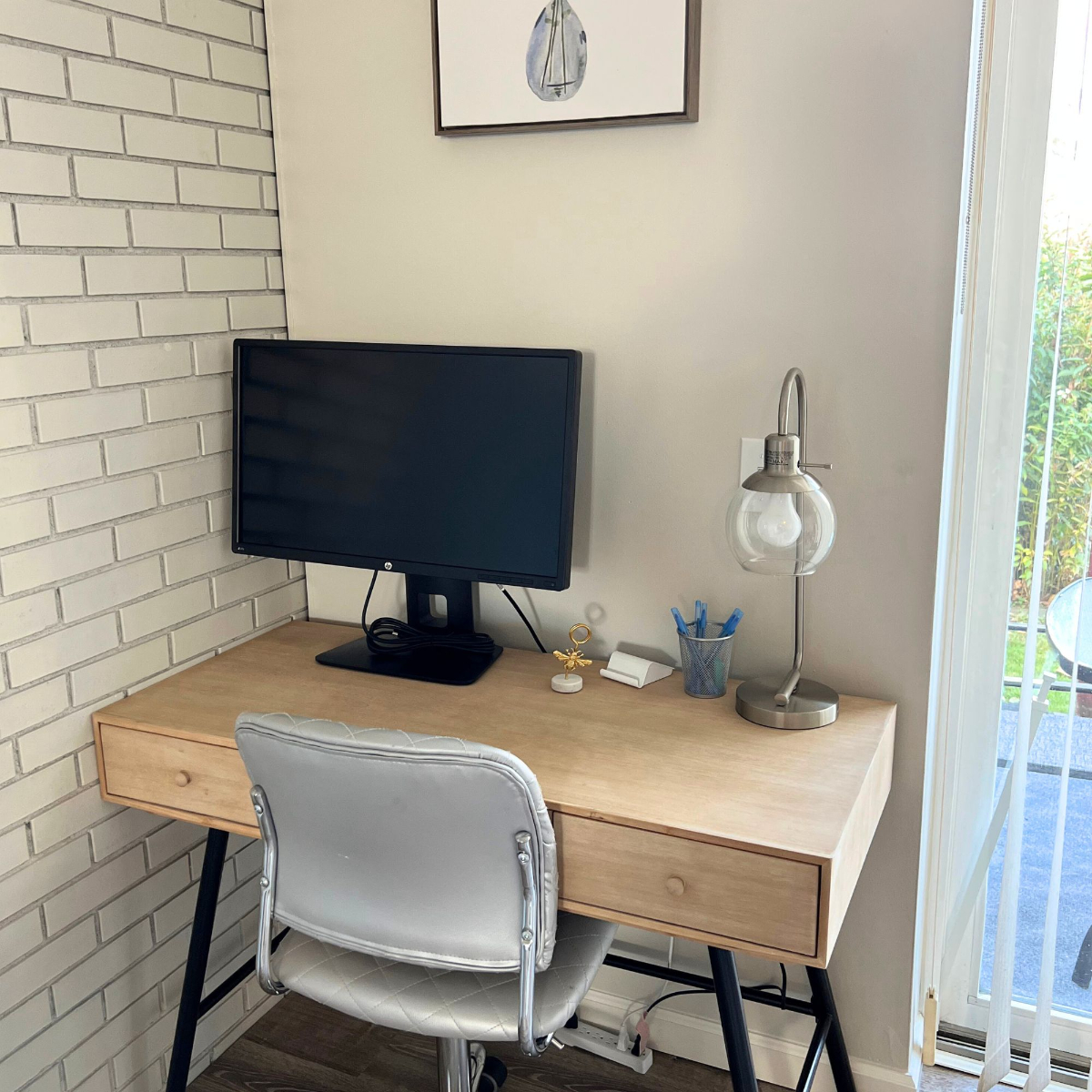 15-Min Walk to Strong Memorial | 2BR Townhome w/ Balcony, Patio & Parking - Photo 4
