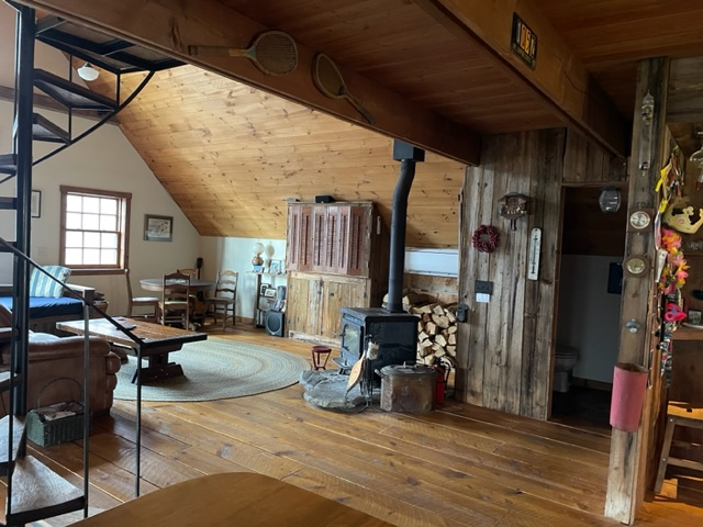 Beautiful Country Home - Photo 1