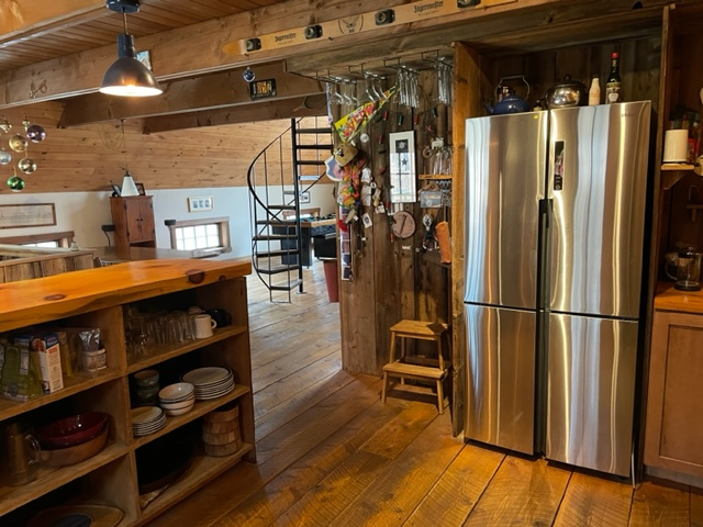 Beautiful Country Home - Photo 3