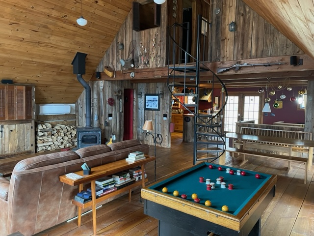 Beautiful Country Home - Photo 10