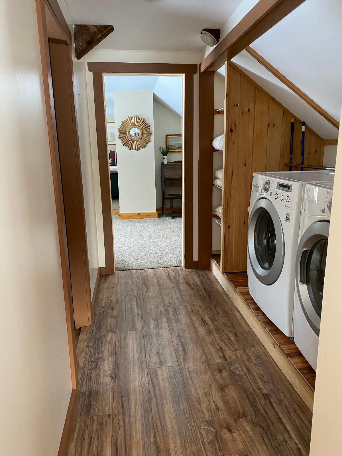 Spacious apartment near Dartmouth - Photo 4
