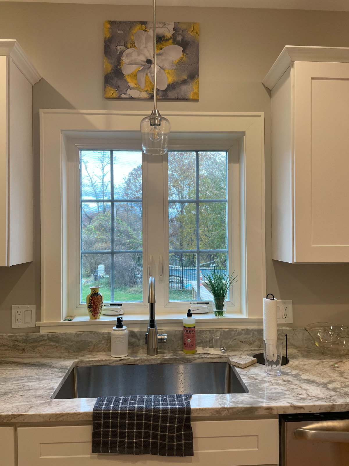 Beautiful Brand New Home with Pool - Photo 10
