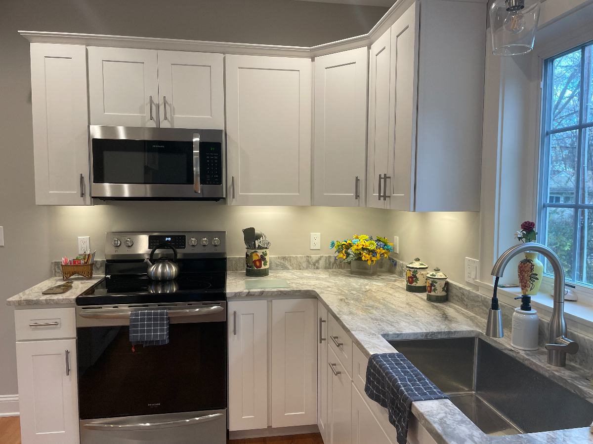 Beautiful Brand New Home with Pool - Photo 12
