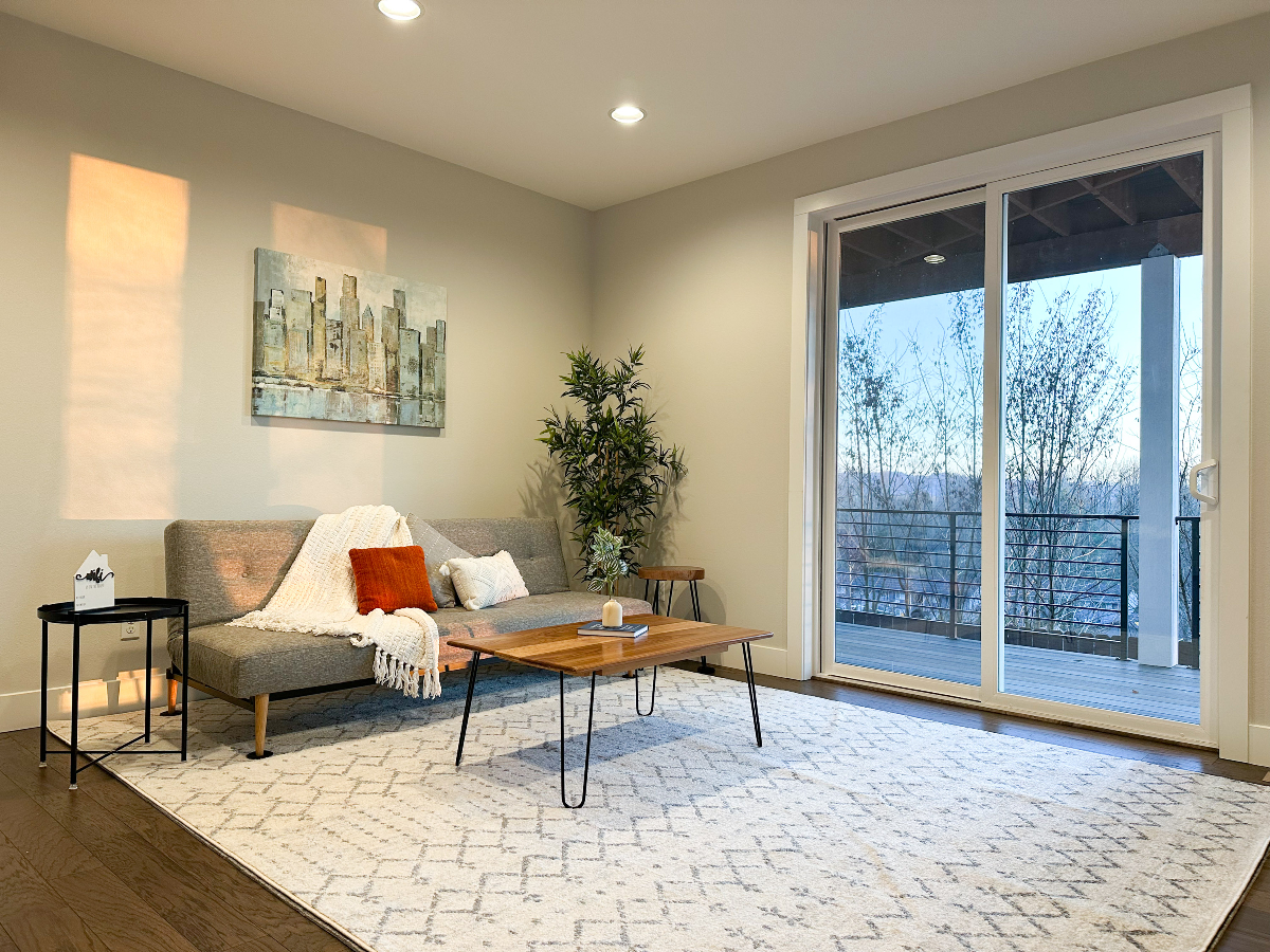 Camas Chic off Crown Apartment - Photo 4