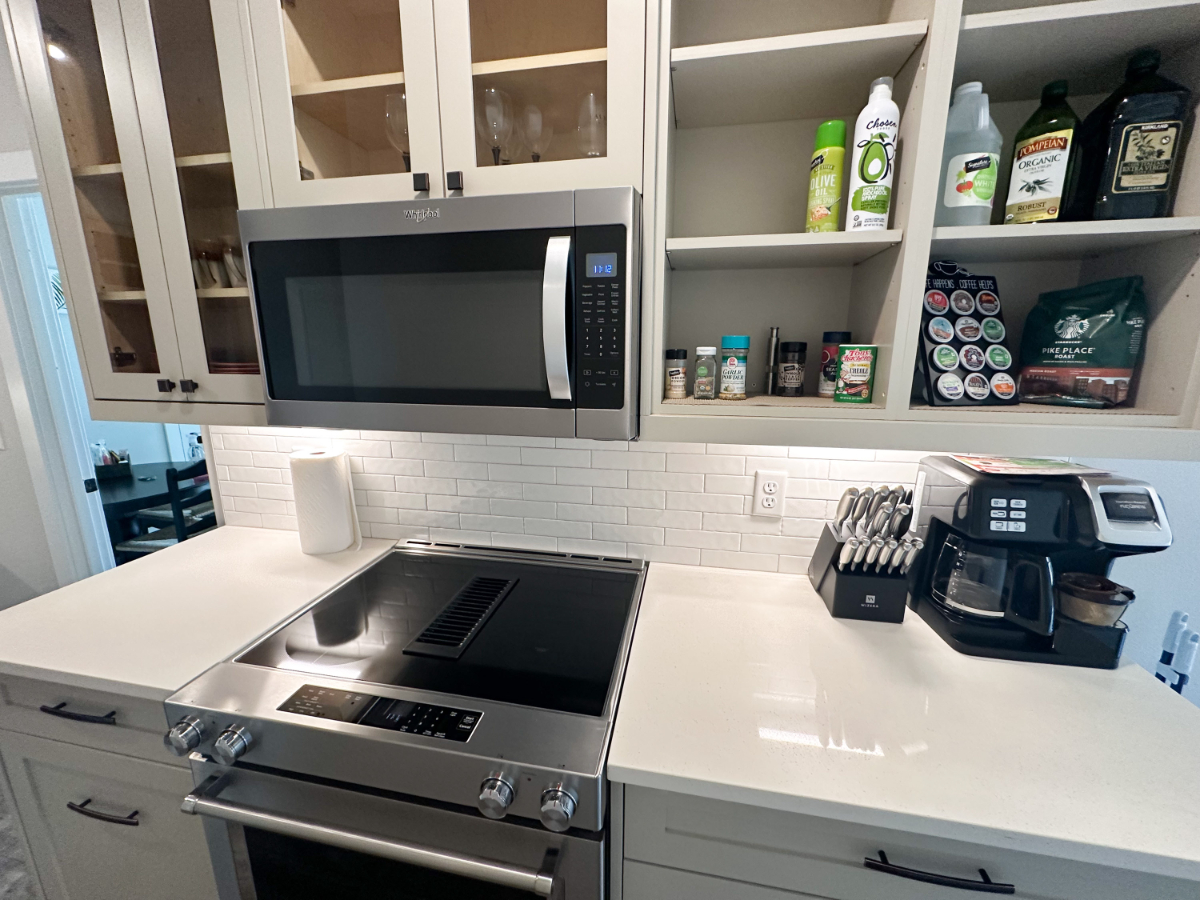 Camas Chic off Crown Apartment - Photo 6