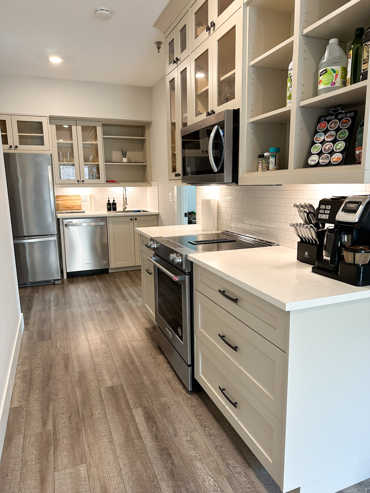 Camas Chic off Crown Apartment - Photo 5