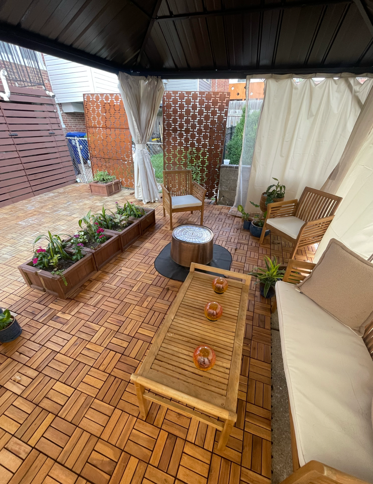 Well Appointed Furnished Apartment for Short or Long Term Rental