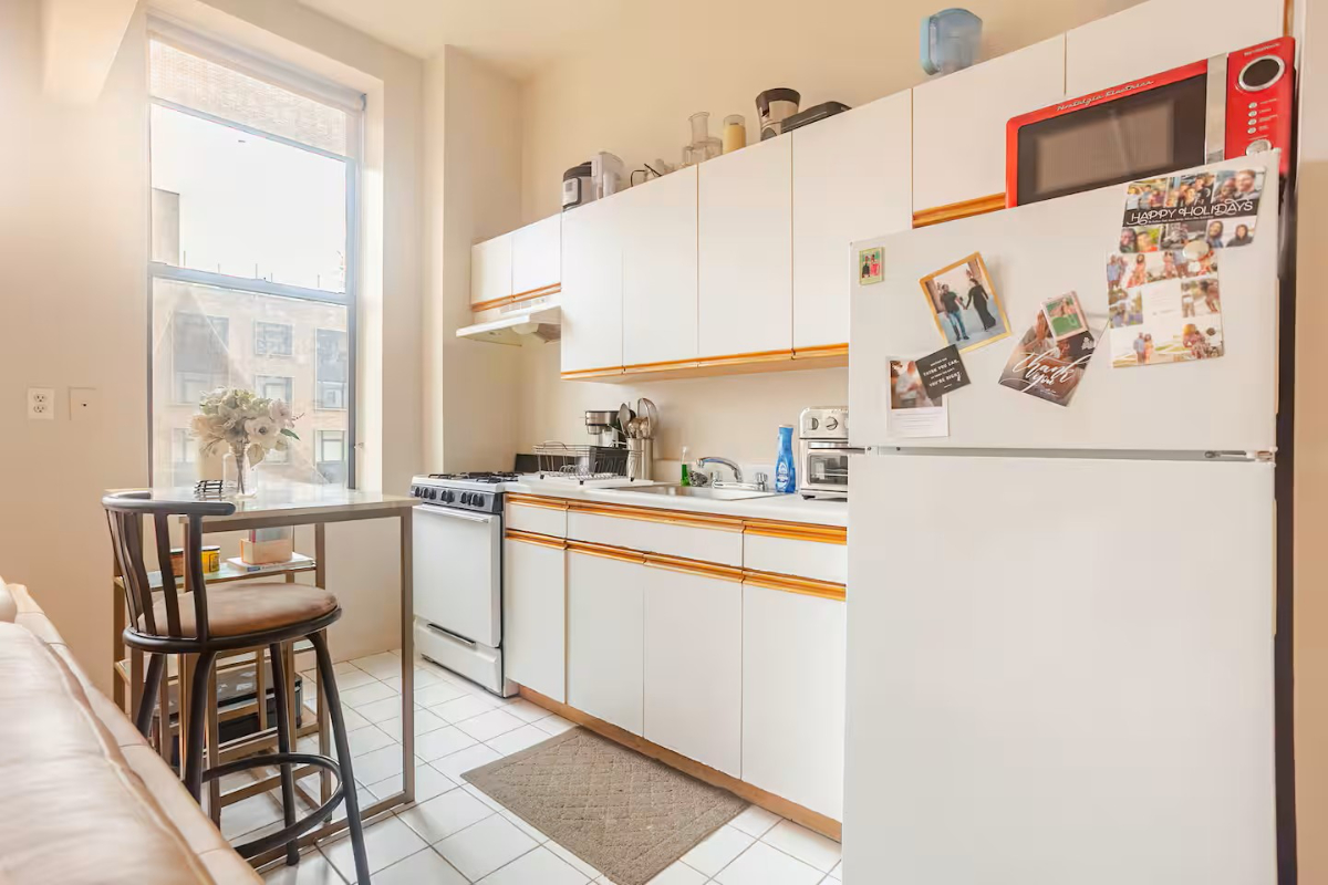 Bright, Stylish & Cozy Apt in Brooklyn - Fast Wifi/Near Subways & Hospitals - Photo 4