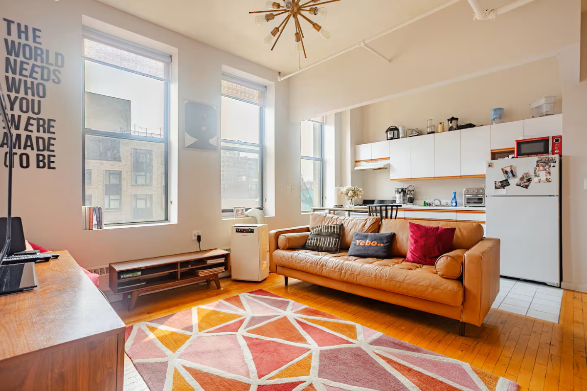 Bright, Stylish & Cozy Apt in Brooklyn - Fast Wifi/Near Subways & Hospitals - Photo 2