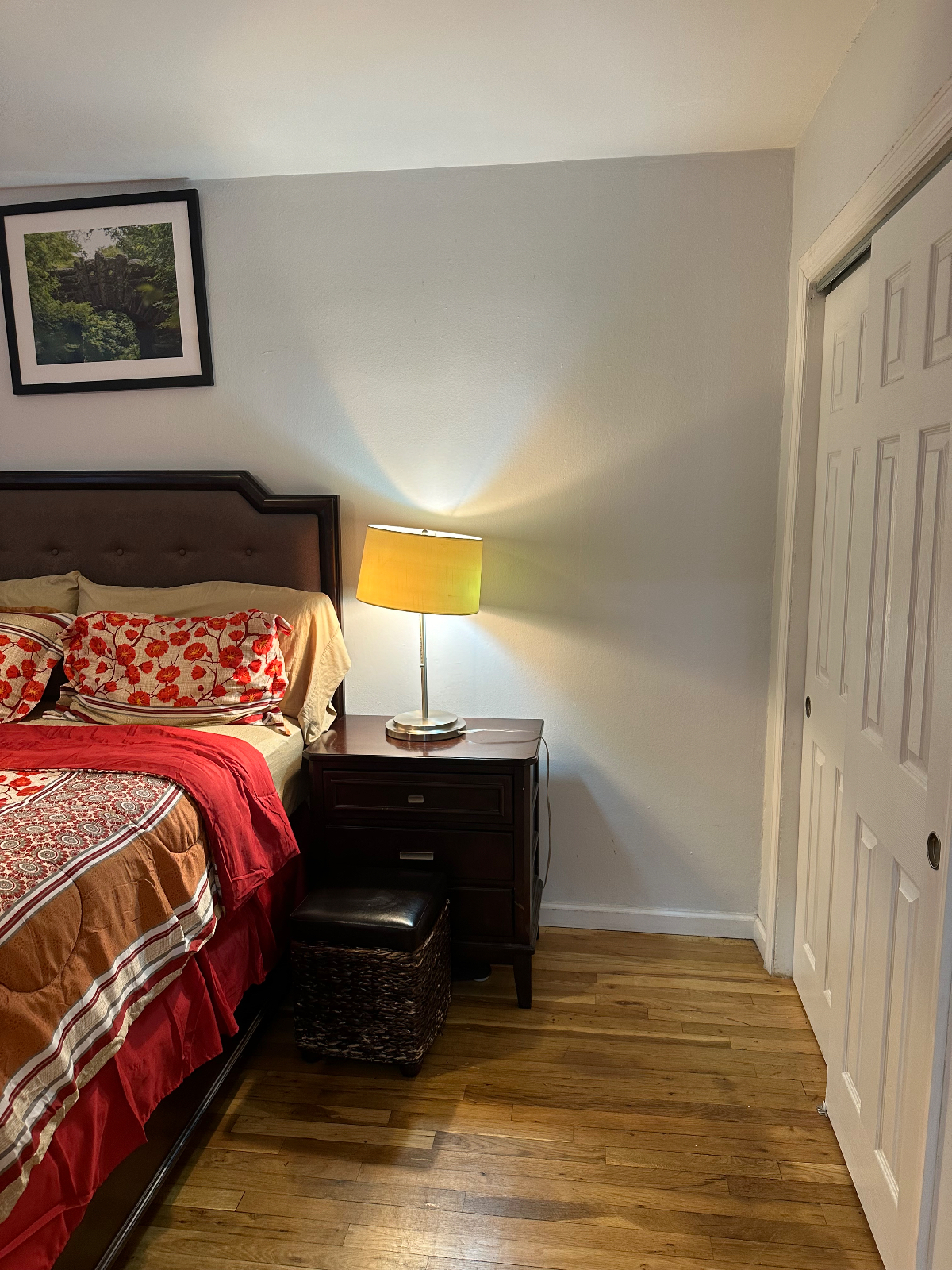 Private Bedroom with Private Bathroom - Photo 10