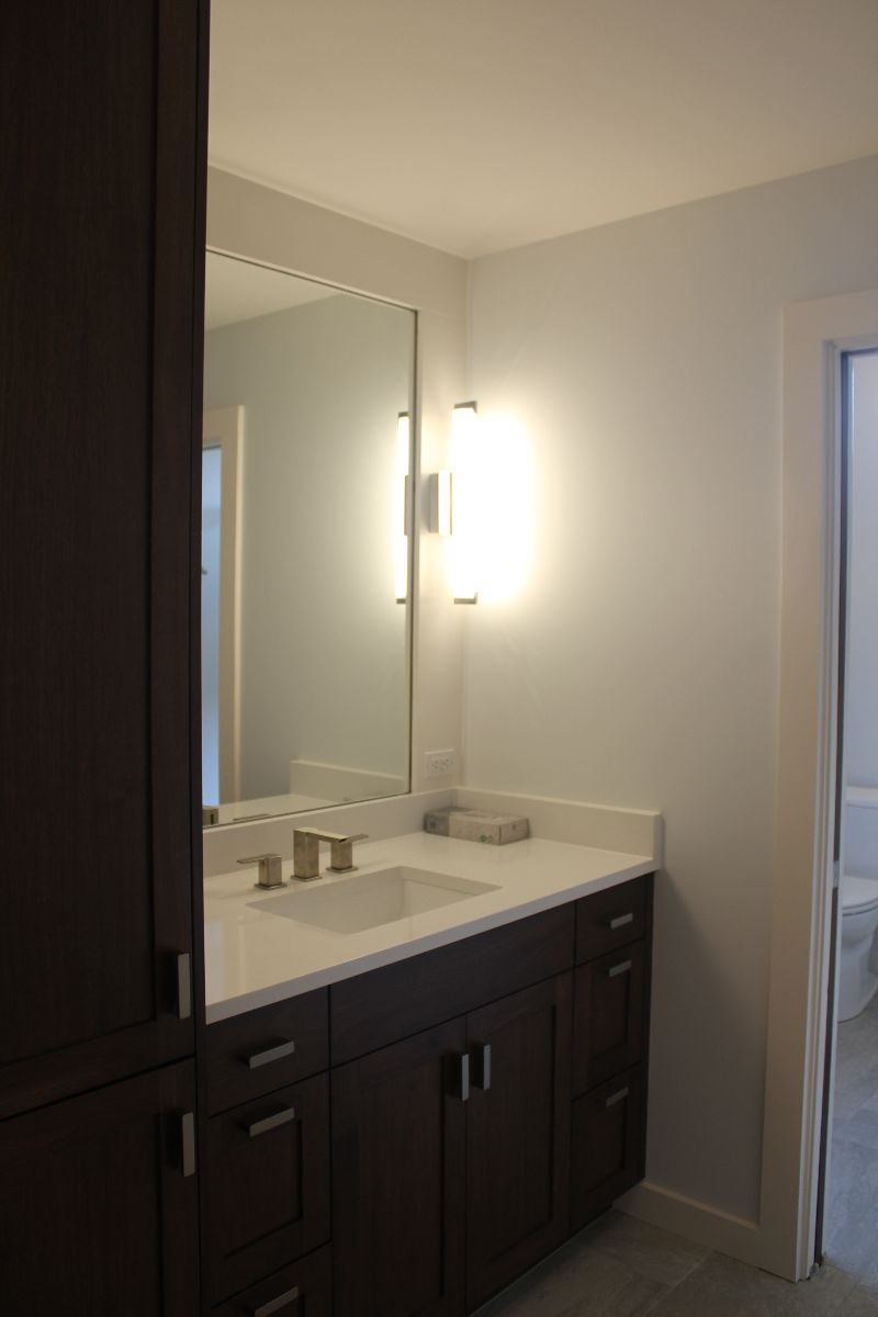 Private Modern Guest House on Gated Property in the Heart of the Hill Country - Photo 9