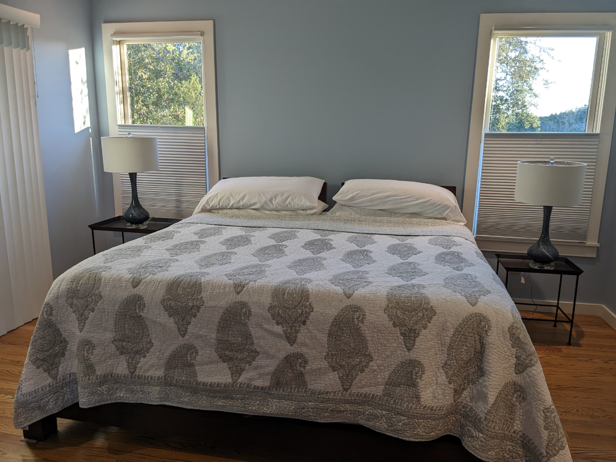 Private Modern Guest House on Gated Property in the Heart of the Hill Country - Photo 12
