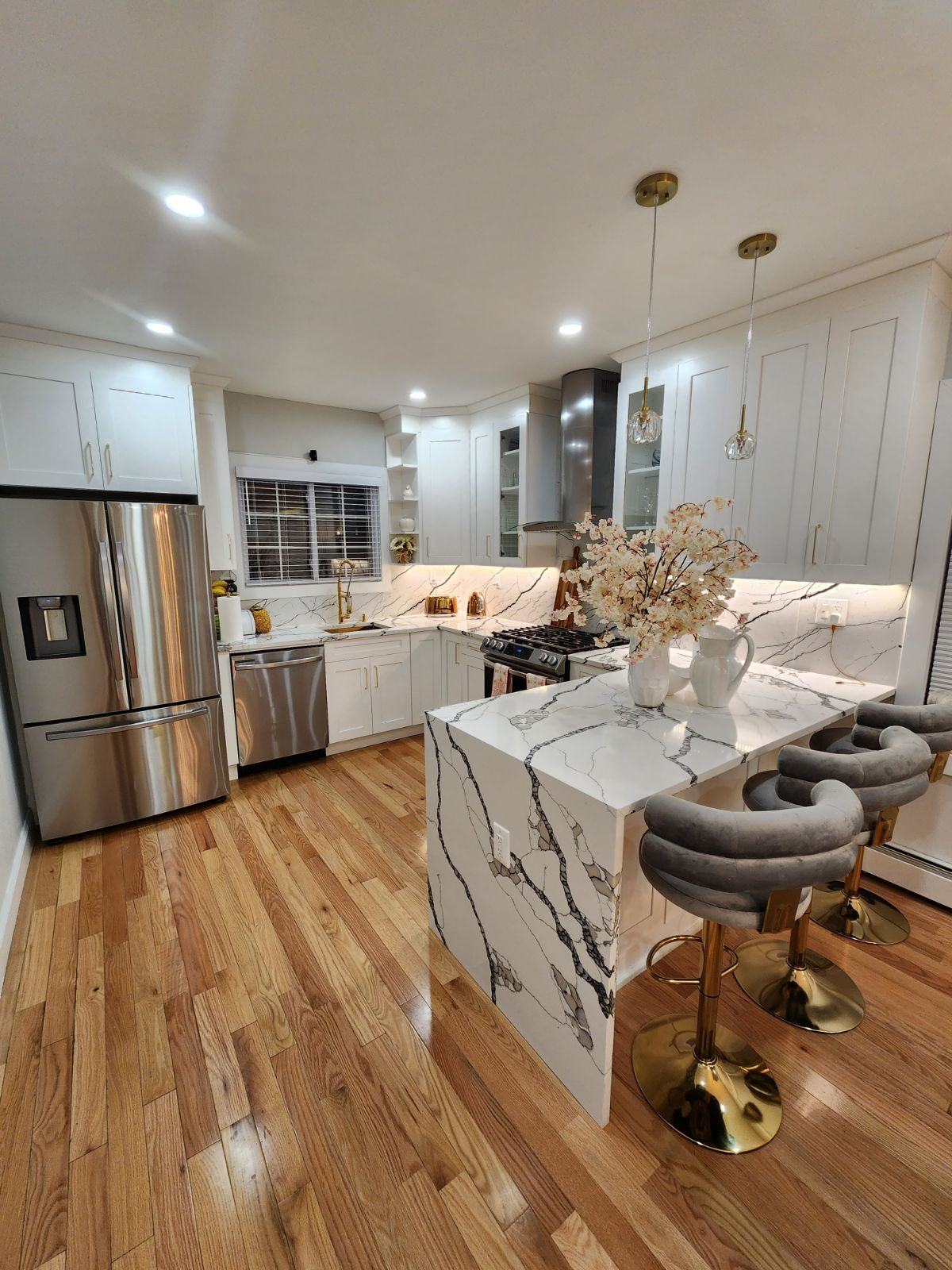 Charming  room Rental in Springfield Gardens with Modern Amenities - Photo 5