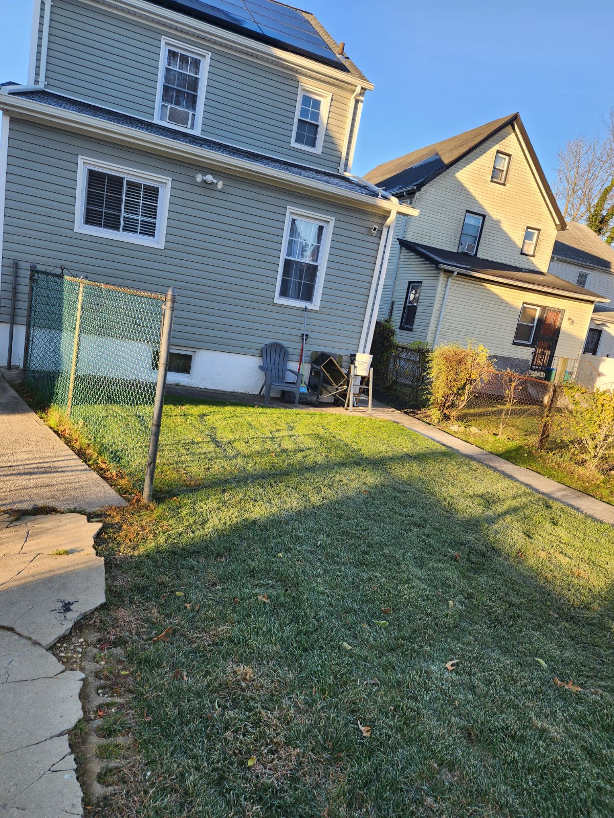Charming  room Rental in Springfield Gardens with Modern Amenities - Photo 8