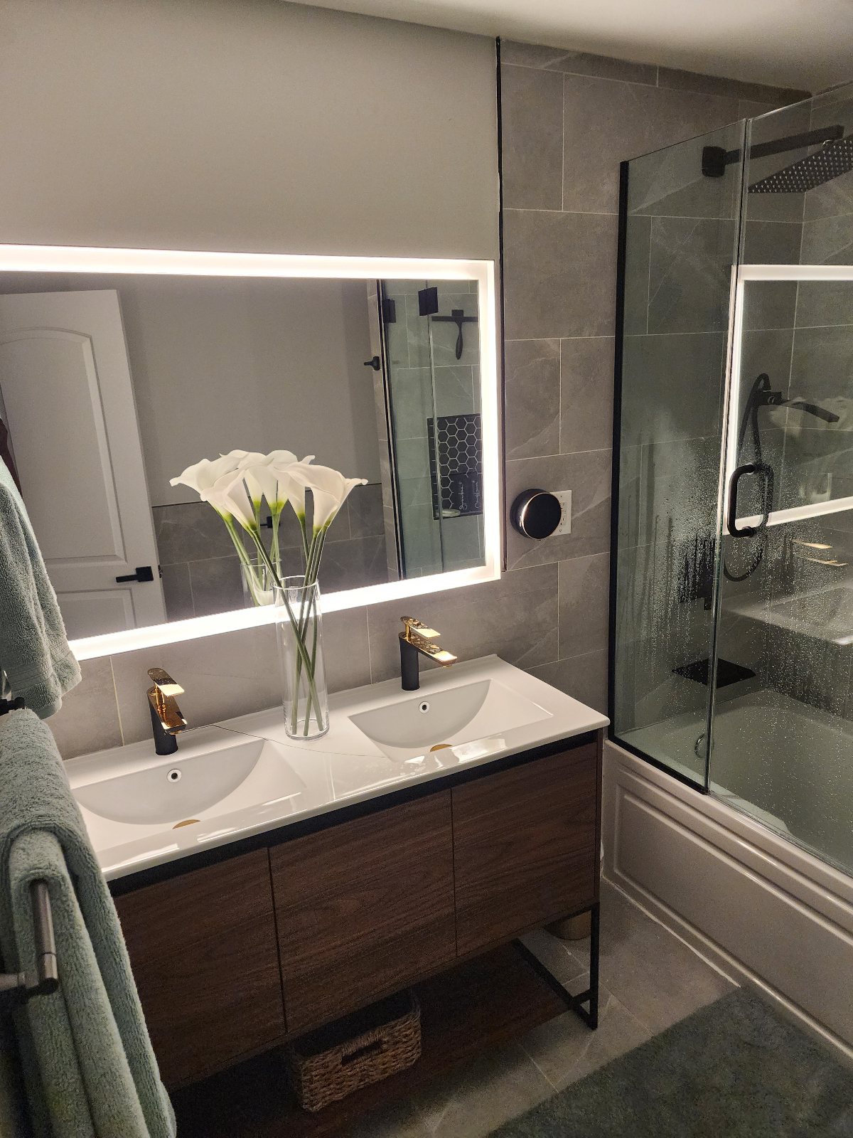 Charming  room Rental in Springfield Gardens with Modern Amenities - Photo 12