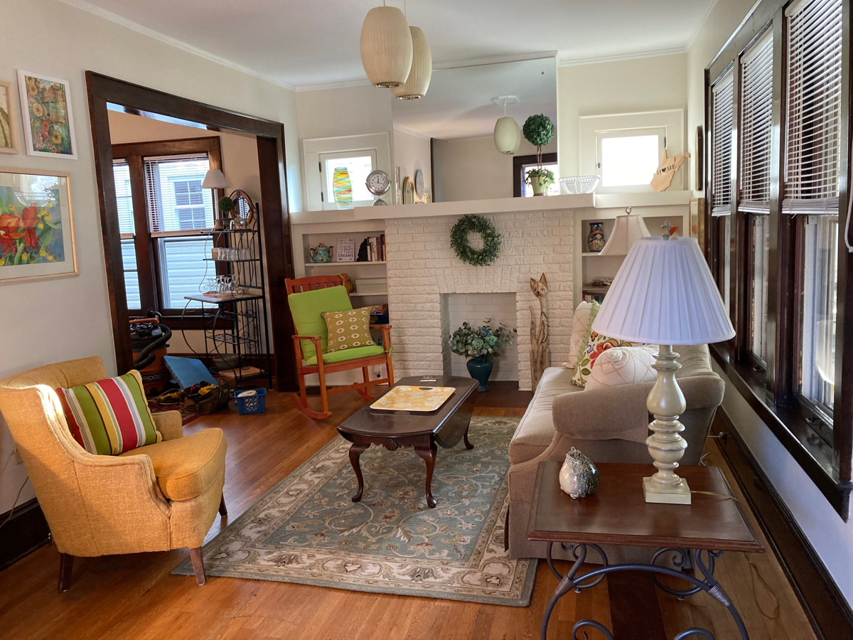 2 Bedroom house in Charleston WV - Photo 2