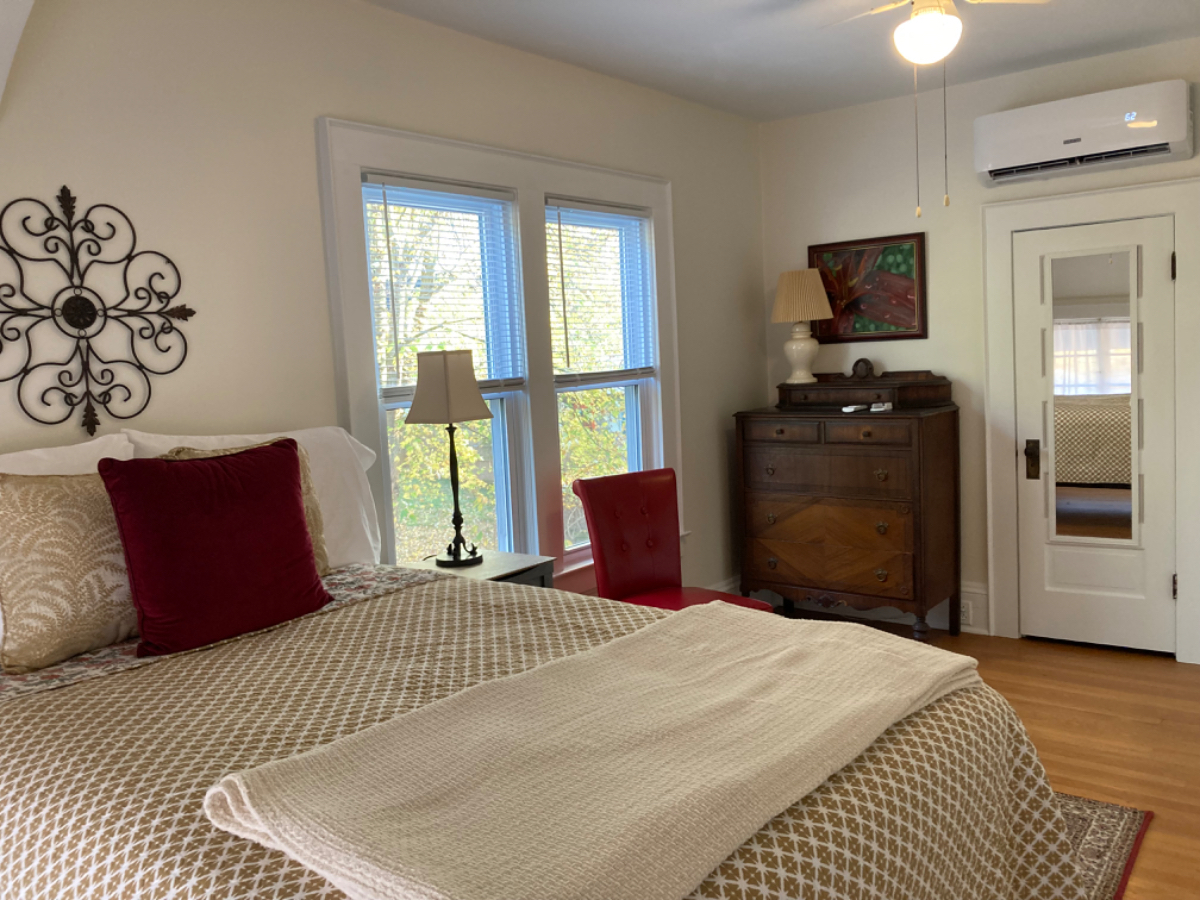 2 Bedroom house in Charleston WV - Photo 3