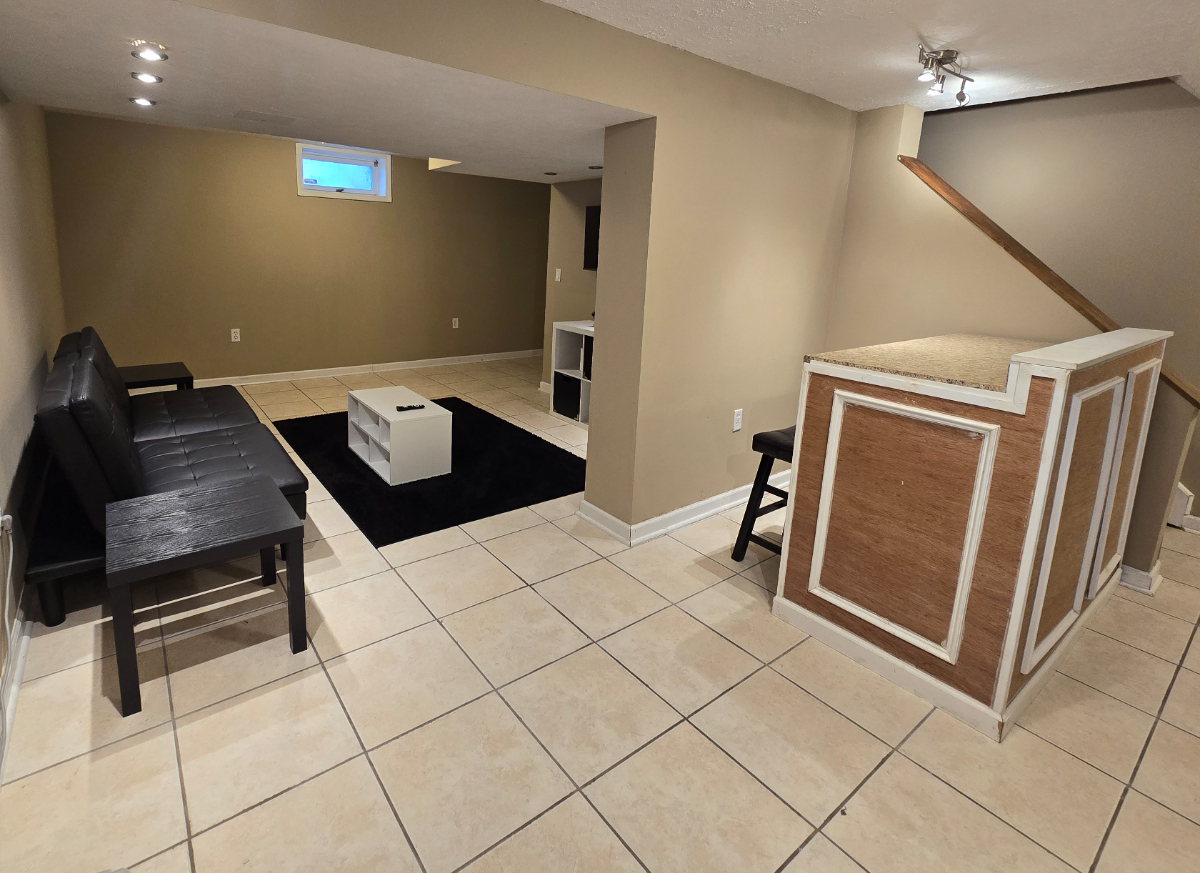 Charming 3-Bedroom Rental Home in Desirable Rochester Location - Photo 7