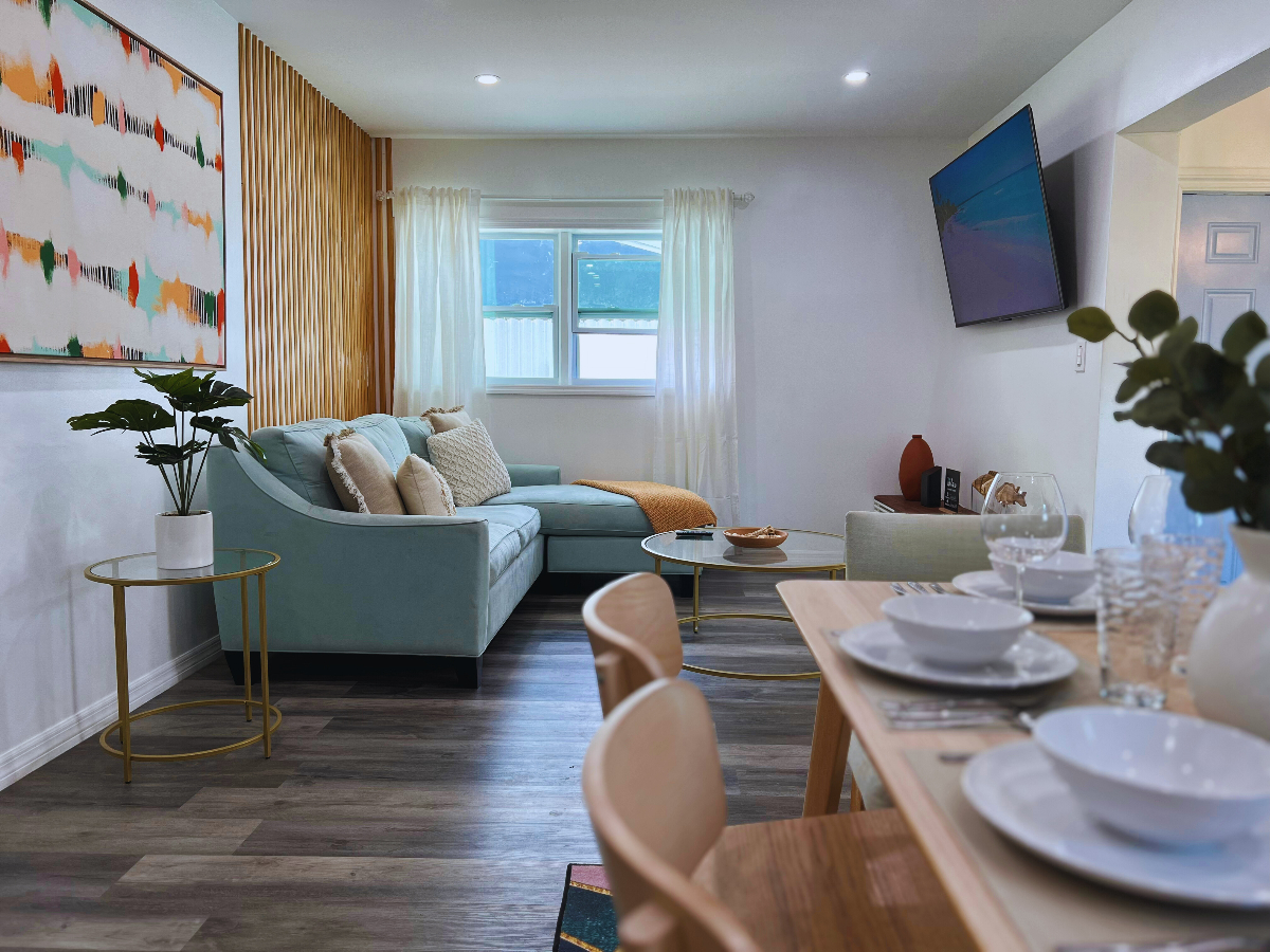 stylish-house-w-hot-tub-close-to-the-beach-furnished-finder