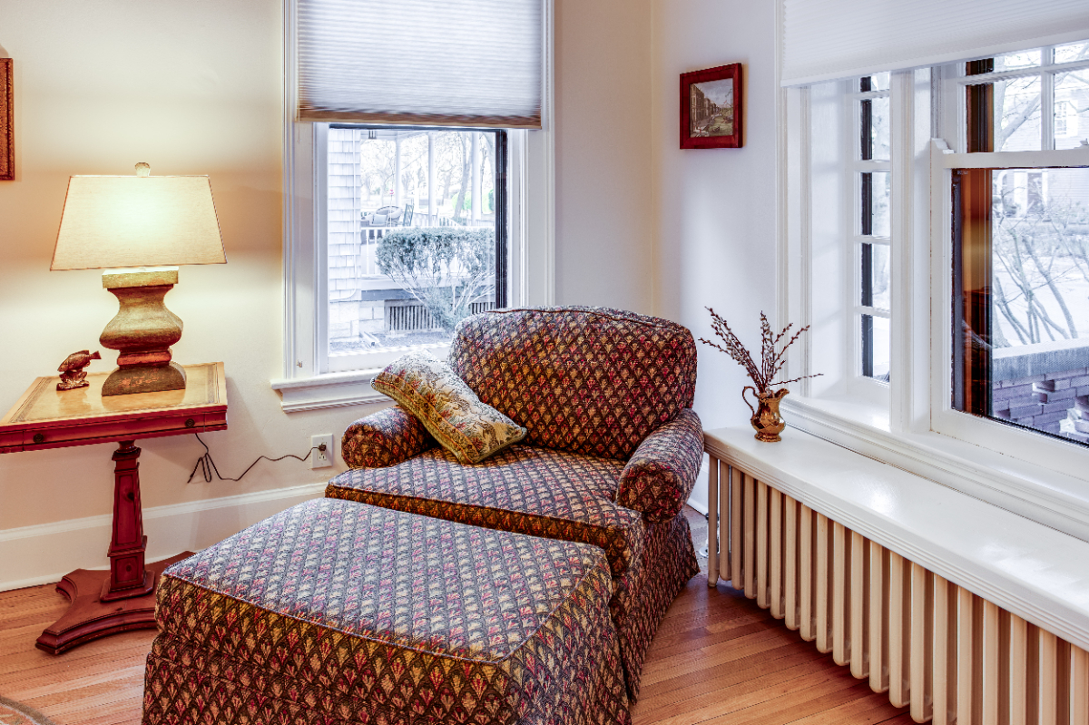 Lovely Spacious One Bedroom steps from Park Avenue - Photo 5
